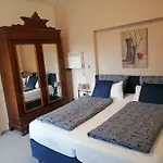 Apartment Gutshaus Tussen Schwerin En Wismar Damelow