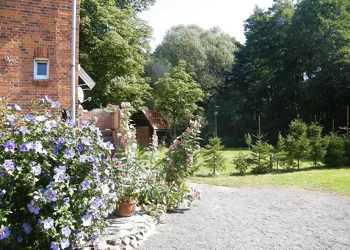 Gutshaus Tussen Schwerin En Wismar Dämelow